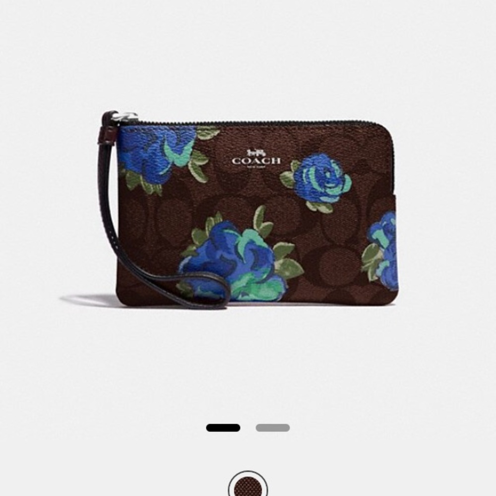 Authentic Coach F39150 - NWT